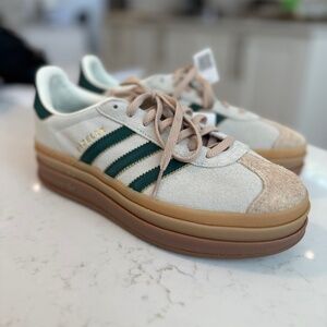 Gazelle Adidas Bold